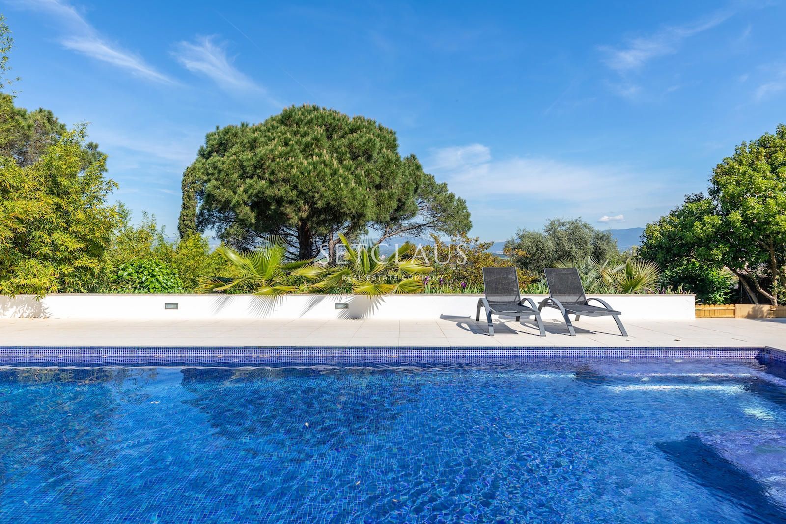 Comprar Chalet con vistas, privacidad y mucho encanto foto 2