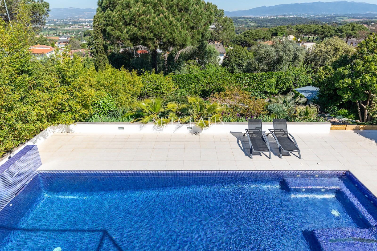 Comprar Chalet con vistas, privacidad y mucho encanto foto 45