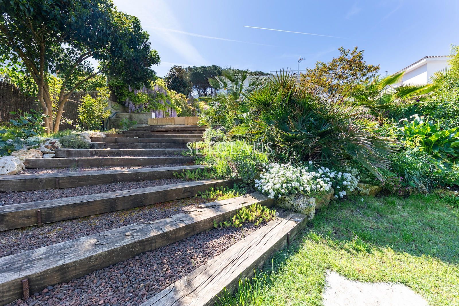 Comprar Chalet con vistas, privacidad y mucho encanto foto 48