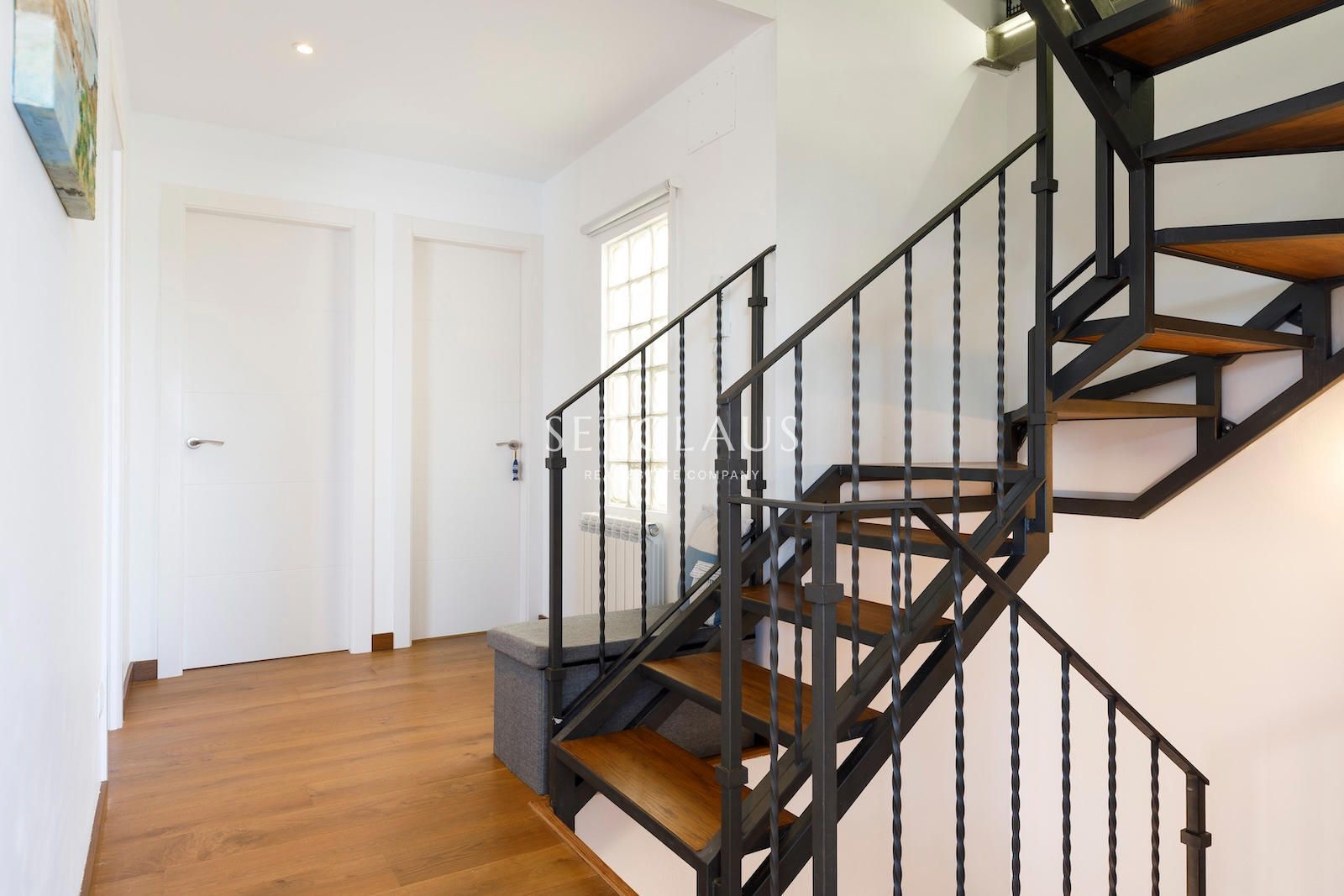 Comprar El Masnou.Casa pareada totalmente reformada, con encanto, con vistas a pueblo y mar foto 14