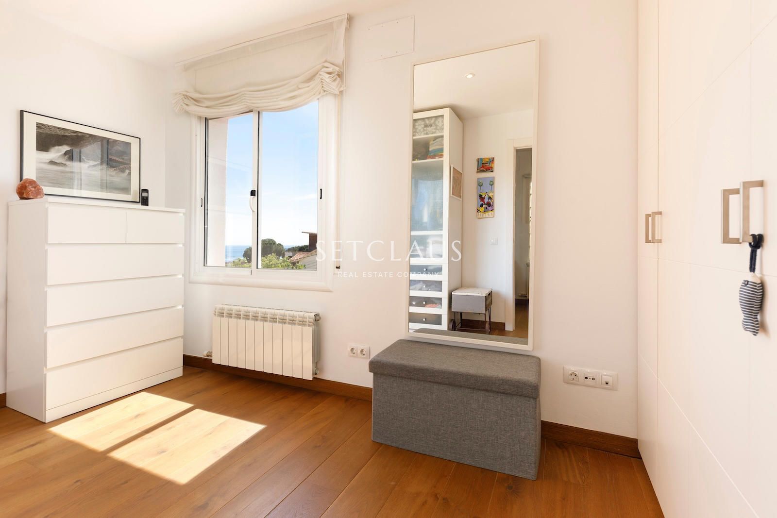 Comprar El Masnou.Casa pareada totalmente reformada, con encanto, con vistas a pueblo y mar foto 22