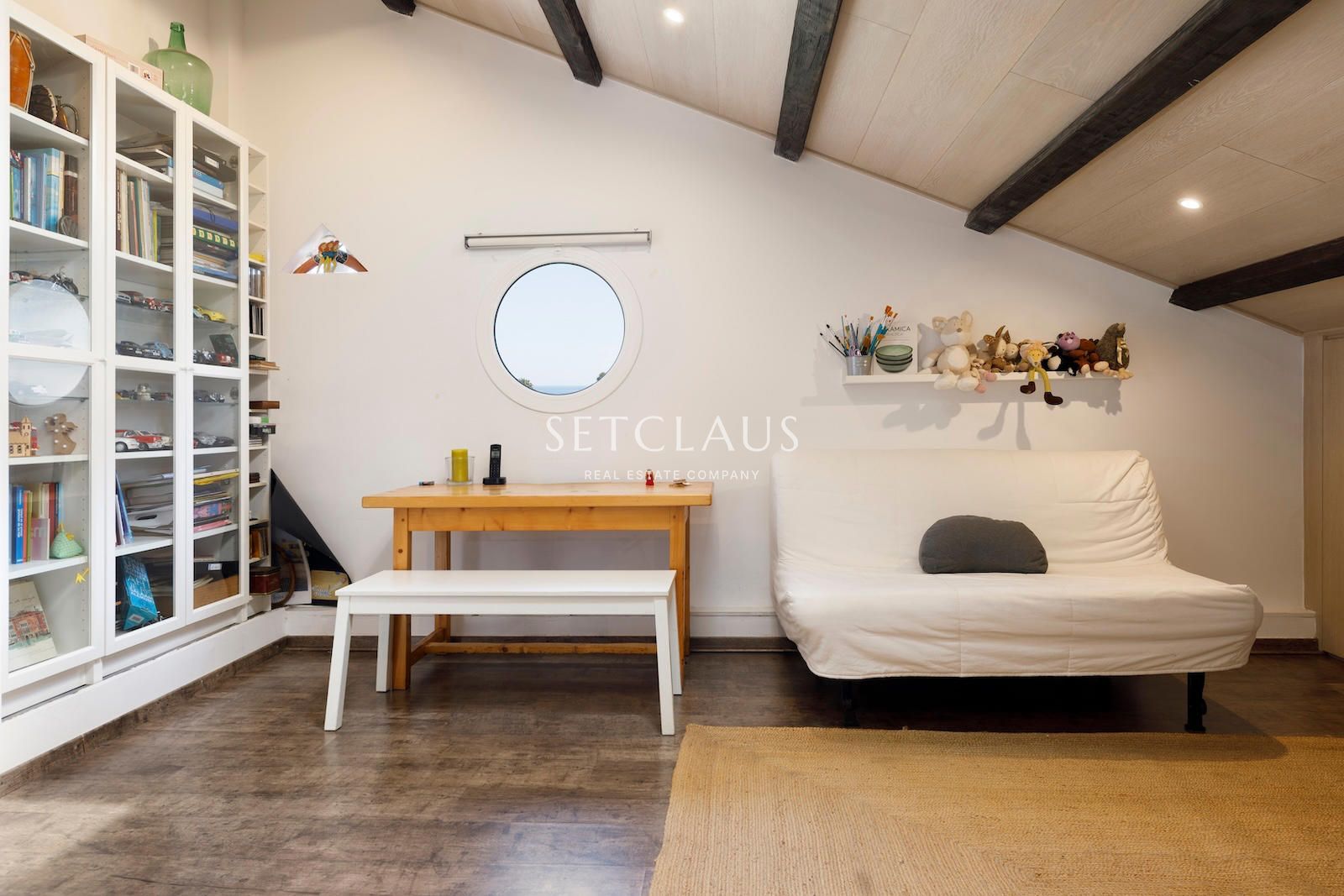 Comprar El Masnou.Casa pareada totalmente reformada, con encanto, con vistas a pueblo y mar foto 31