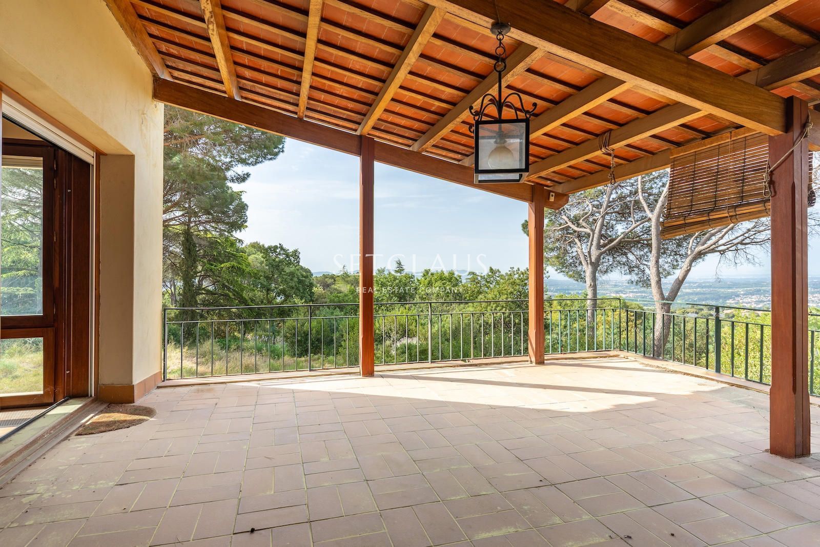 Comprar Finca amb privadesa i una gran parcel·la de 54000m foto 14
