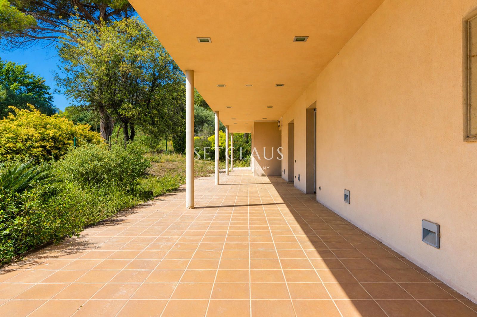 Comprar Finca amb privadesa i una gran parcel·la de 54000m foto 35