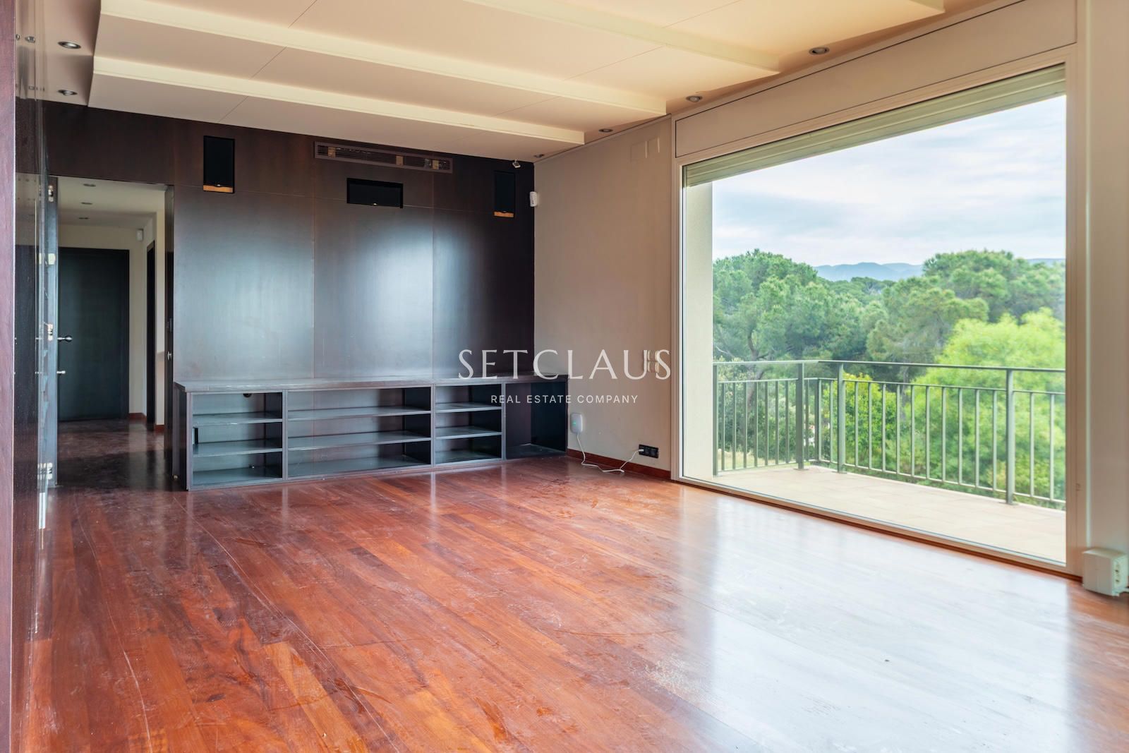 Comprar Finca amb privadesa i una gran parcel·la de 54000m foto 46