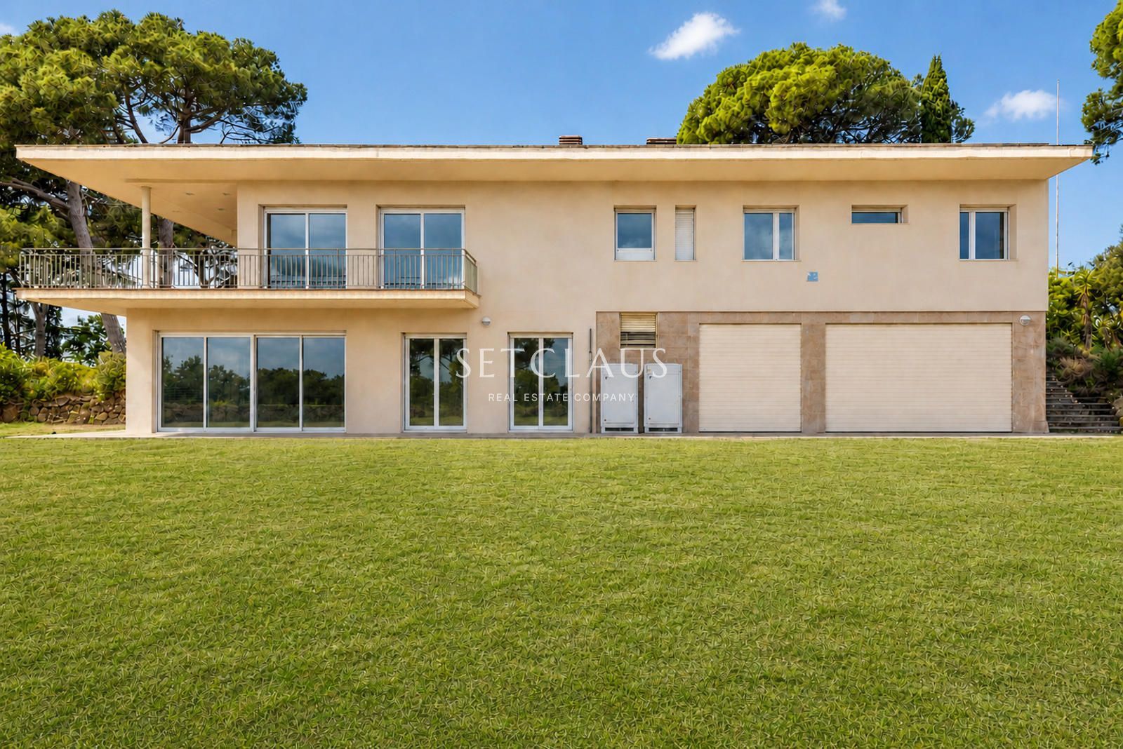 Comprar Finca amb privadesa i una gran parcel·la de 54000m foto 29