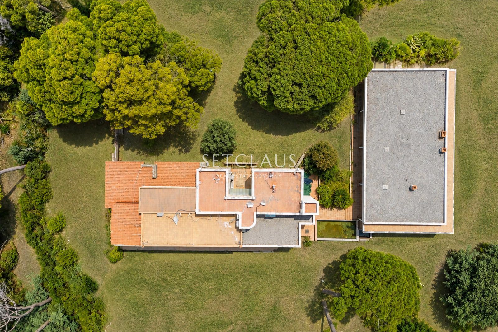 Comprar Finca amb privadesa i una gran parcel·la de 54000m foto 27
