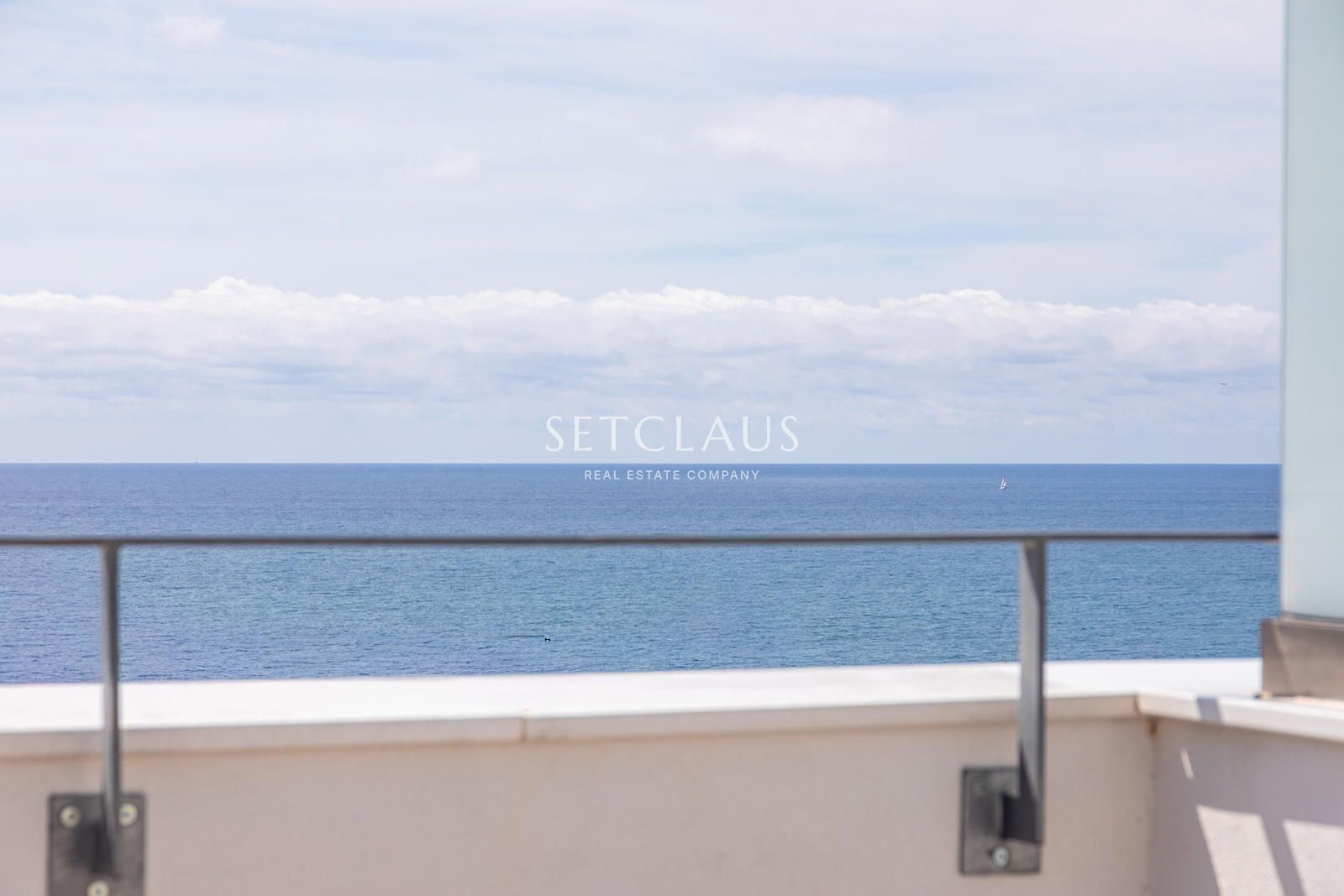 Comprar MASNOU. Atico duplex con vistas al mar foto 4