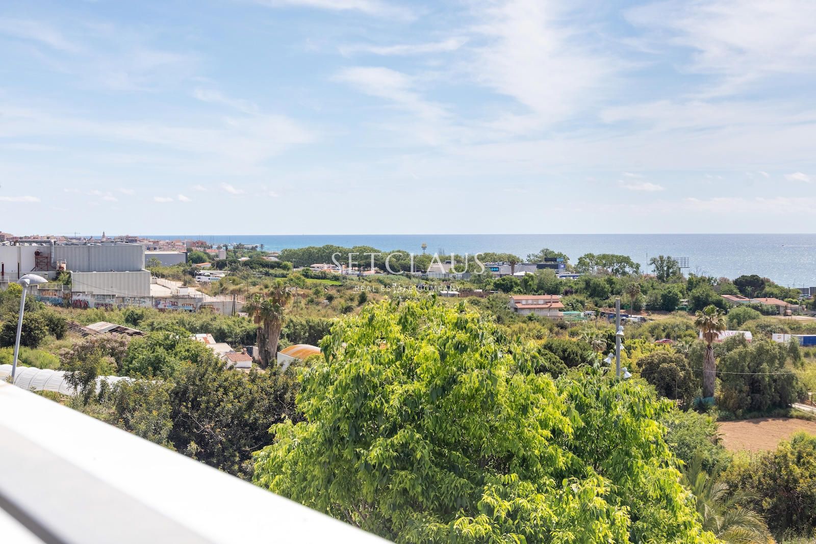 Comprar MASNOU. Atico duplex con vistas al mar foto 5