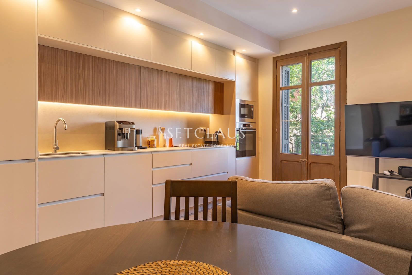 Comprar Piso con 2 habitaciones y vistas a Sagrada Familia foto 1