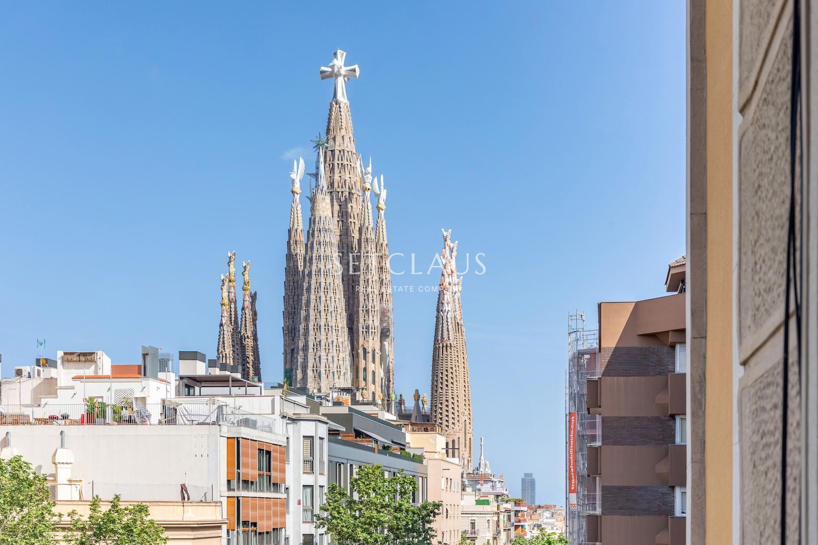 Comprar Piso con 2 habitaciones y vistas a Sagrada Familia foto 3