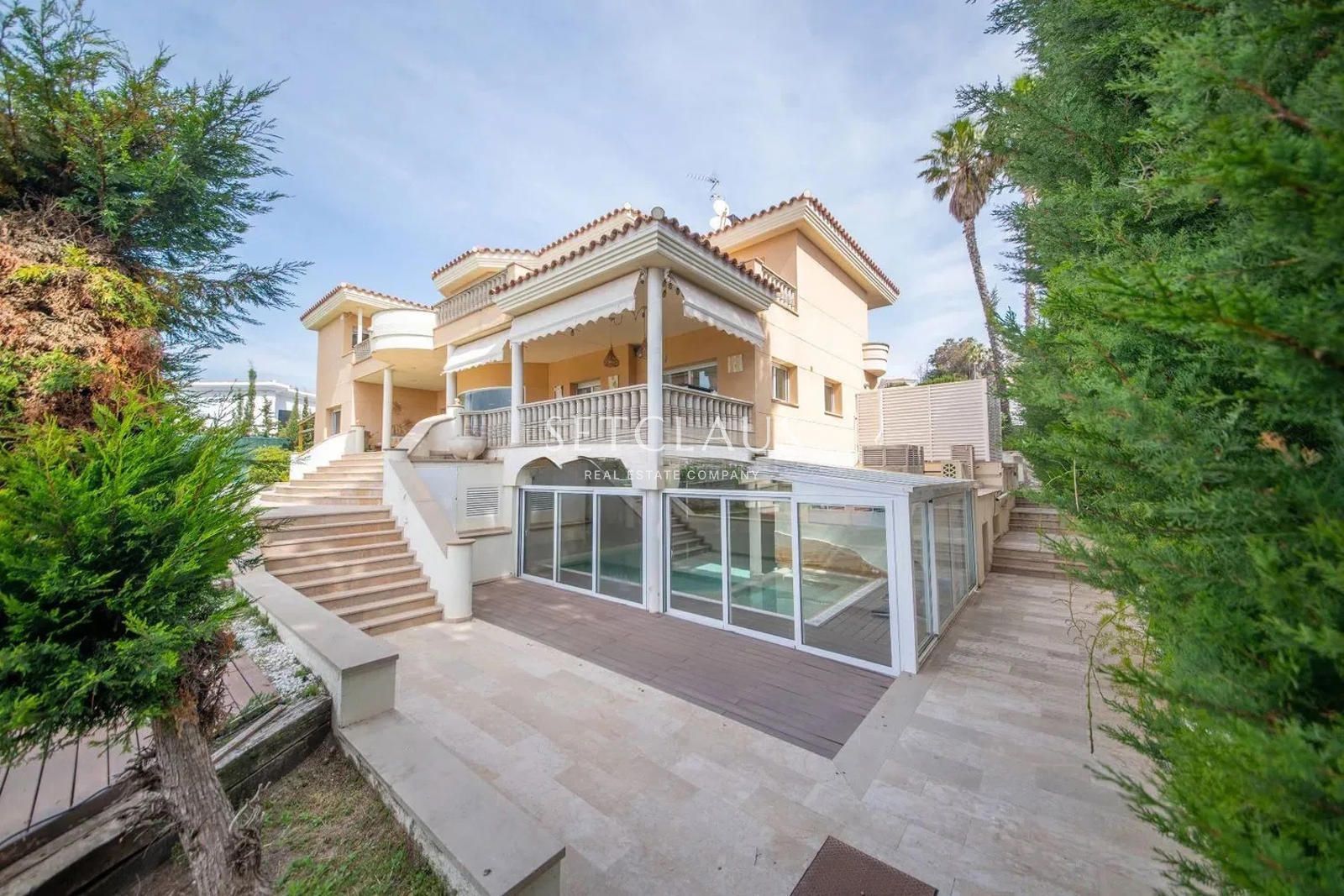 Comprar Villa privada en una de las mejores ubicaciones de Alella foto 6