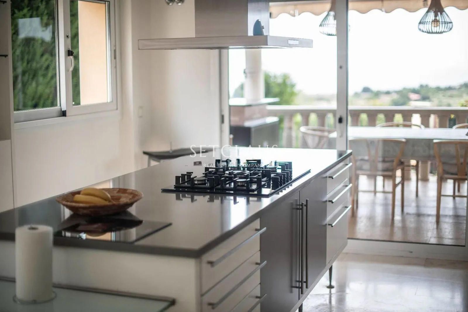 Comprar Villa privada en una de las mejores ubicaciones de Alella foto 15