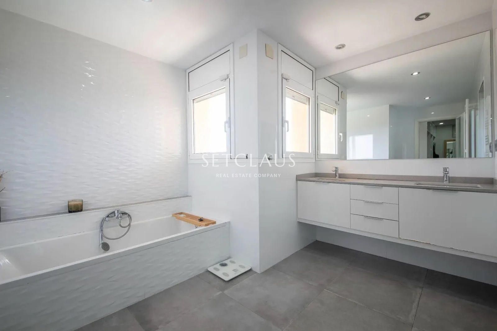 Comprar Villa privada en una de las mejores ubicaciones de Alella foto 23