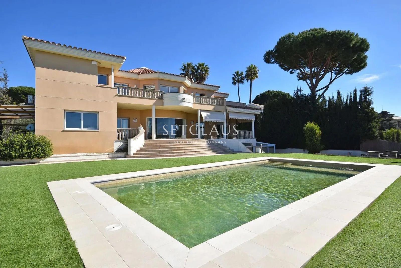 Comprar Villa privada en una de las mejores ubicaciones de Alella foto 33