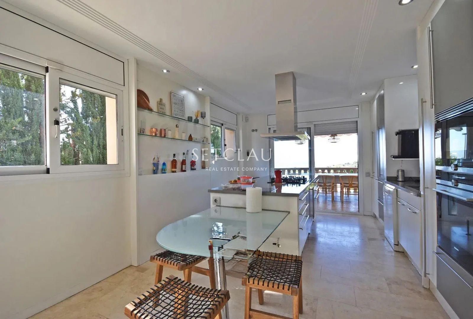 Comprar Villa privada en una de las mejores ubicaciones de Alella foto 18
