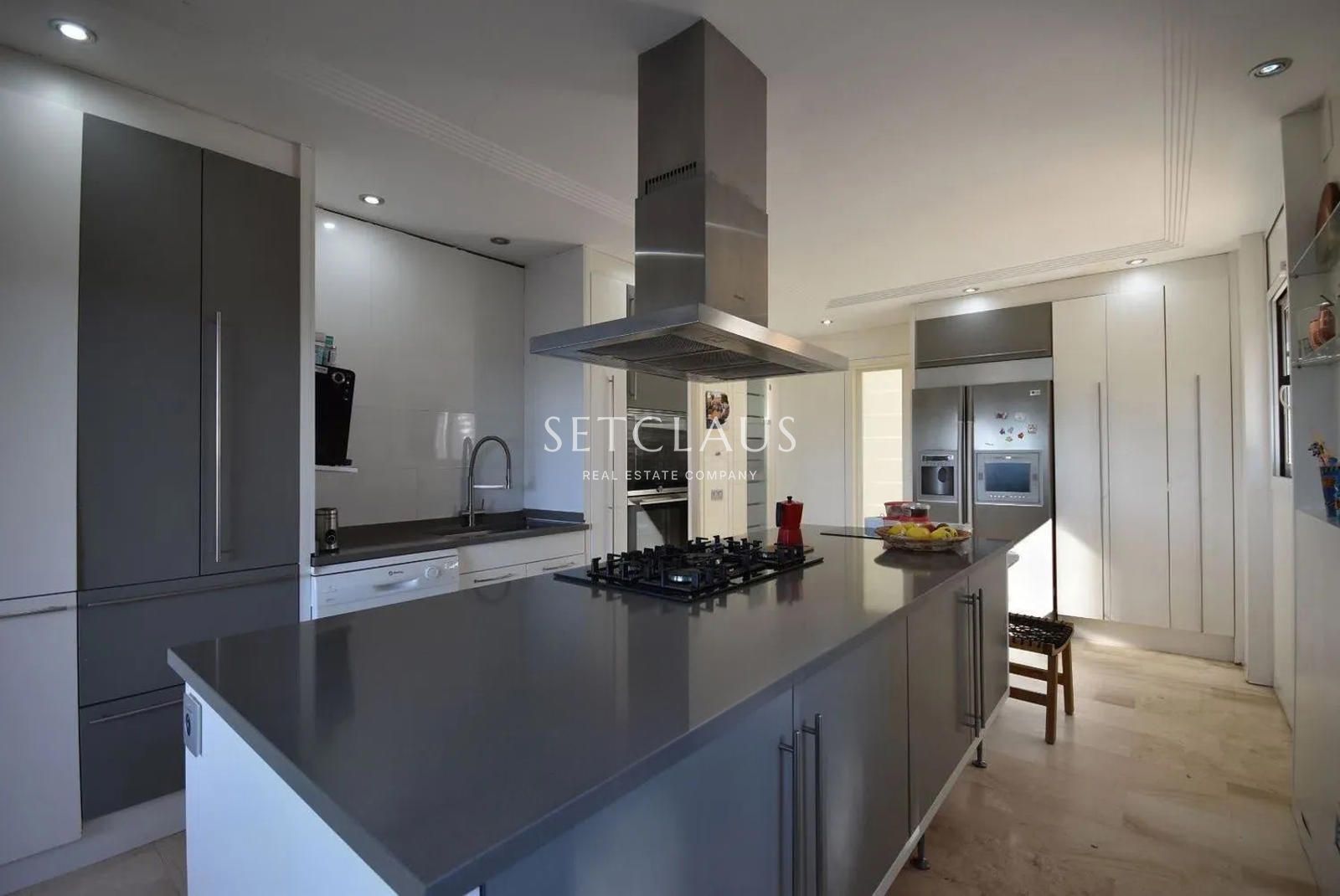 Comprar Villa privada en una de las mejores ubicaciones de Alella foto 16
