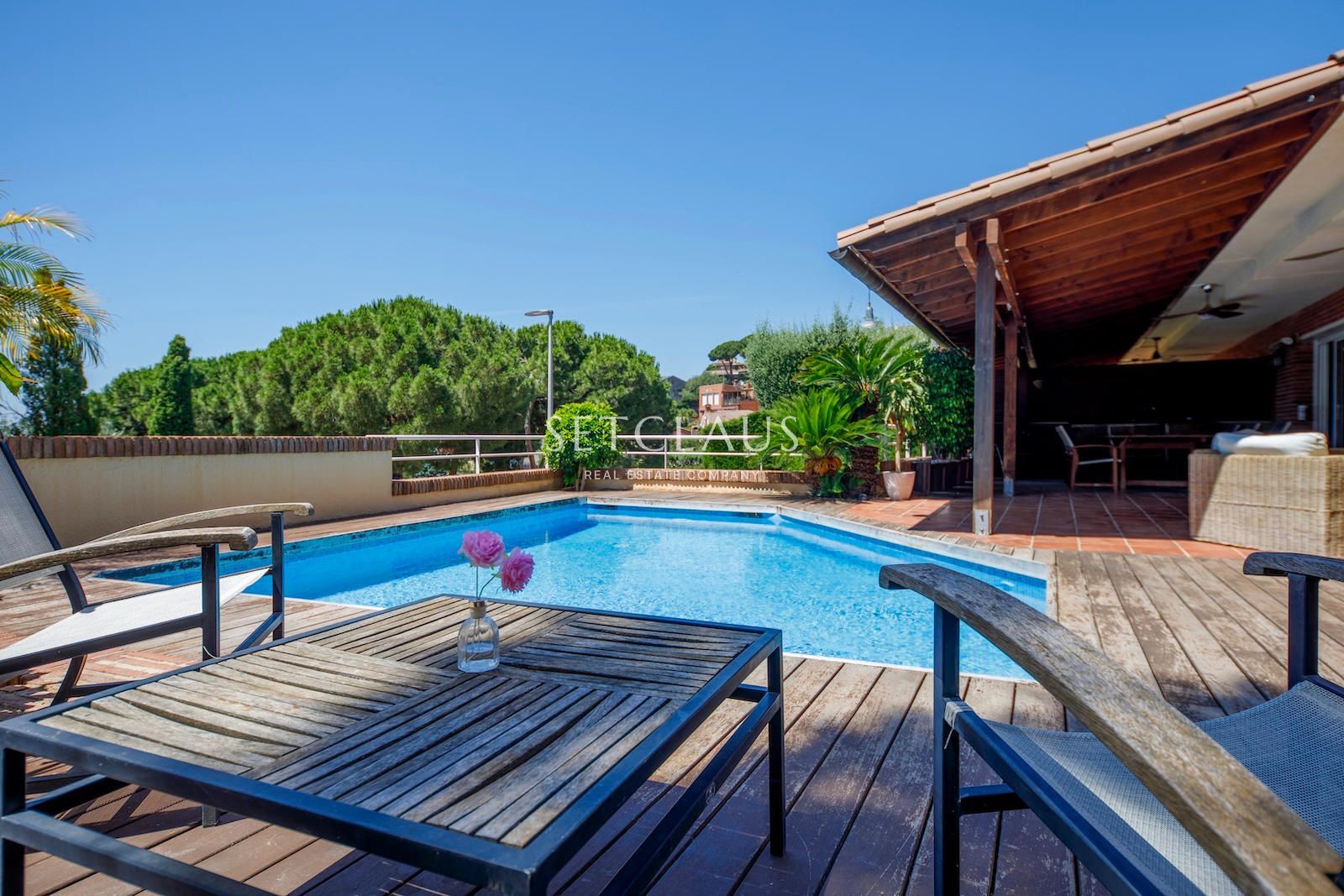 Comprar Chalet pareado con piscina privada, amplia terraza y vistas despejadas en Teià foto 6