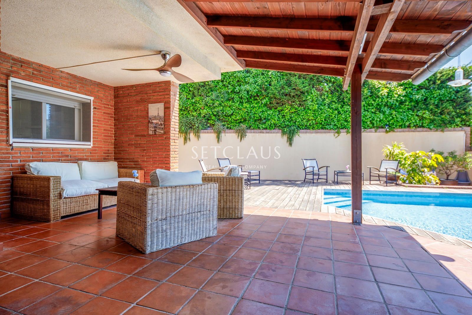 Comprar Chalet pareado con piscina privada, amplia terraza y vistas despejadas en Teià foto 8