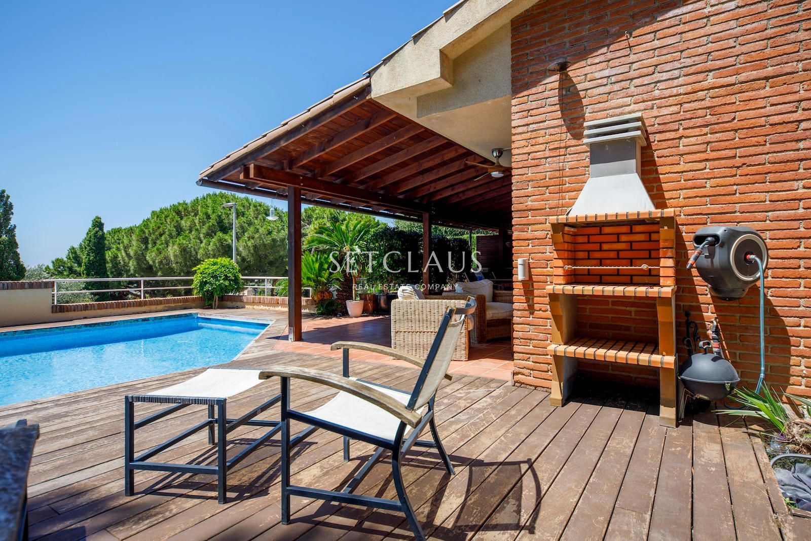 Comprar Chalet pareado con piscina privada, amplia terraza y vistas despejadas en Teià foto 9