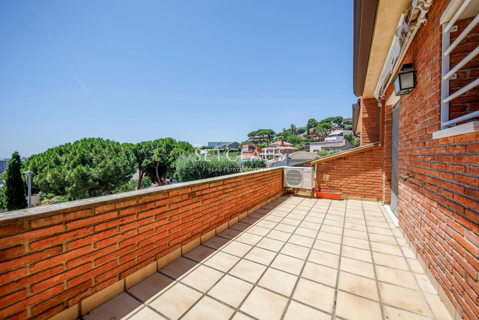 Comprar Chalet pareado con piscina privada, amplia terraza y vistas despejadas en Teià foto 21