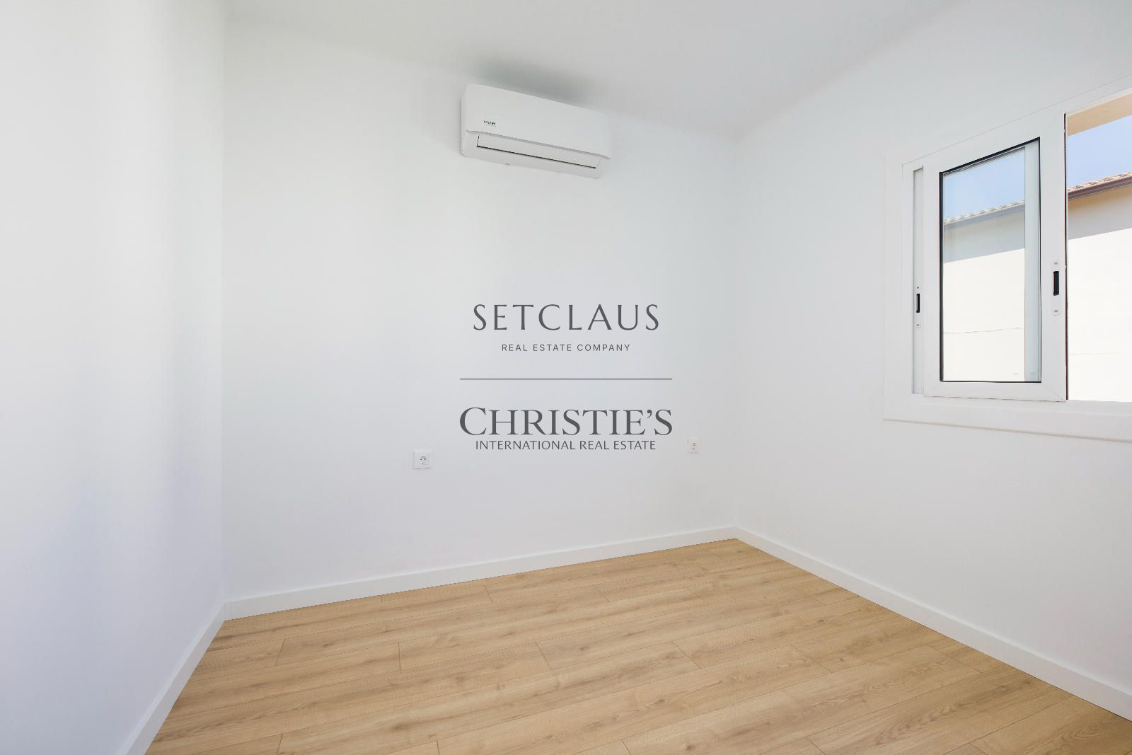 Comprar Casa pareada a estrenar con jardín  garaje y piscina en Can Sors (Alella) foto 31