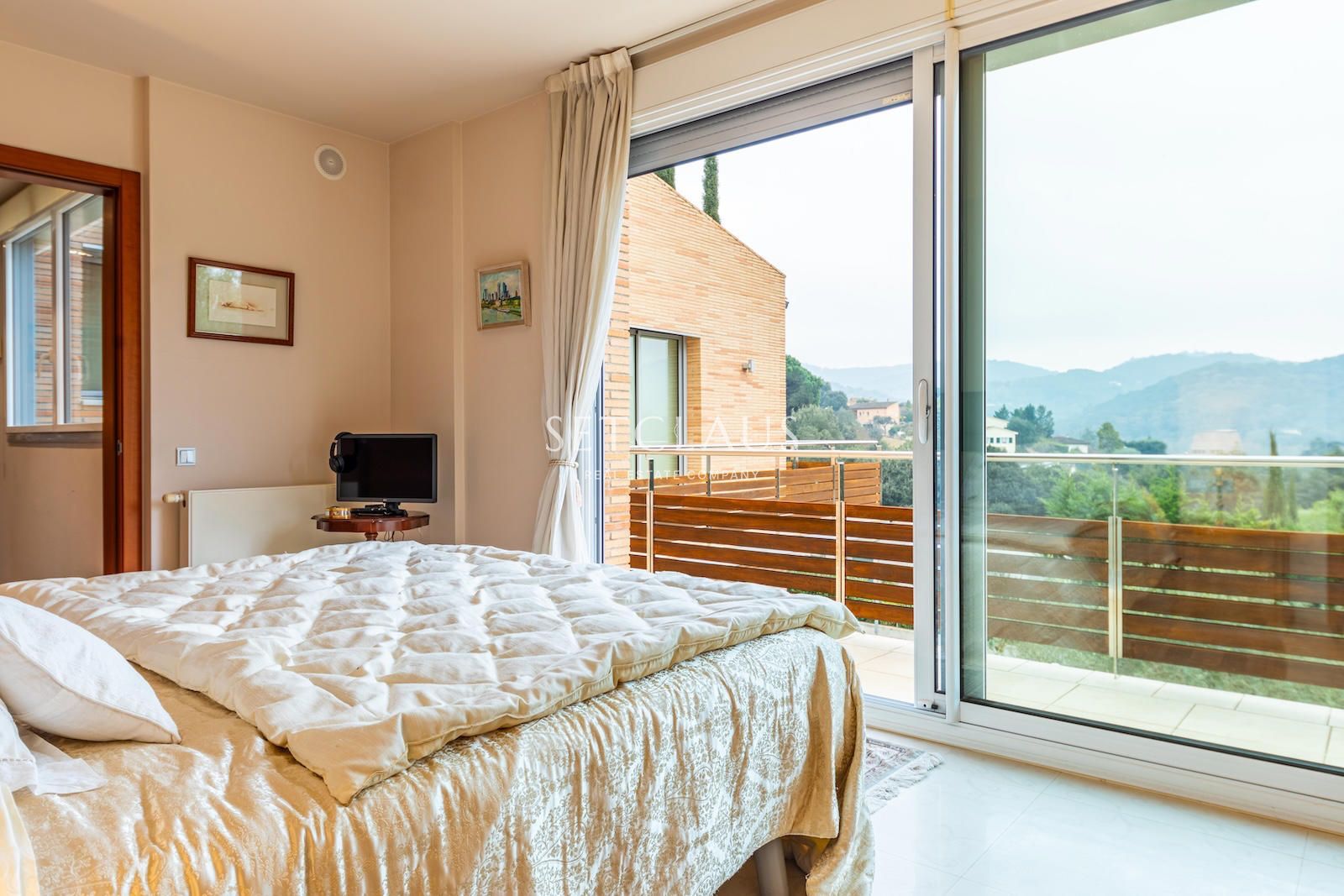 Inmueble VALLROMANES. Spacious and very bright foto 43
