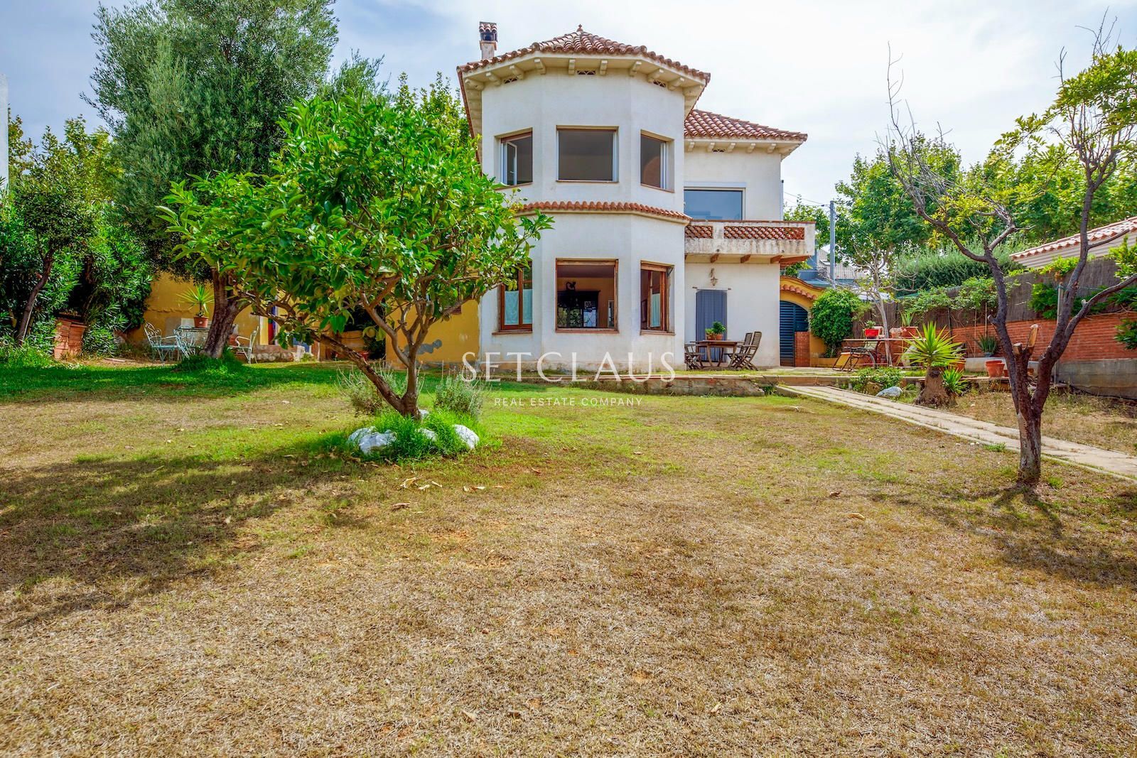Inmueble Casa señorial con gran parcela en el corazón de El Masnou foto 24