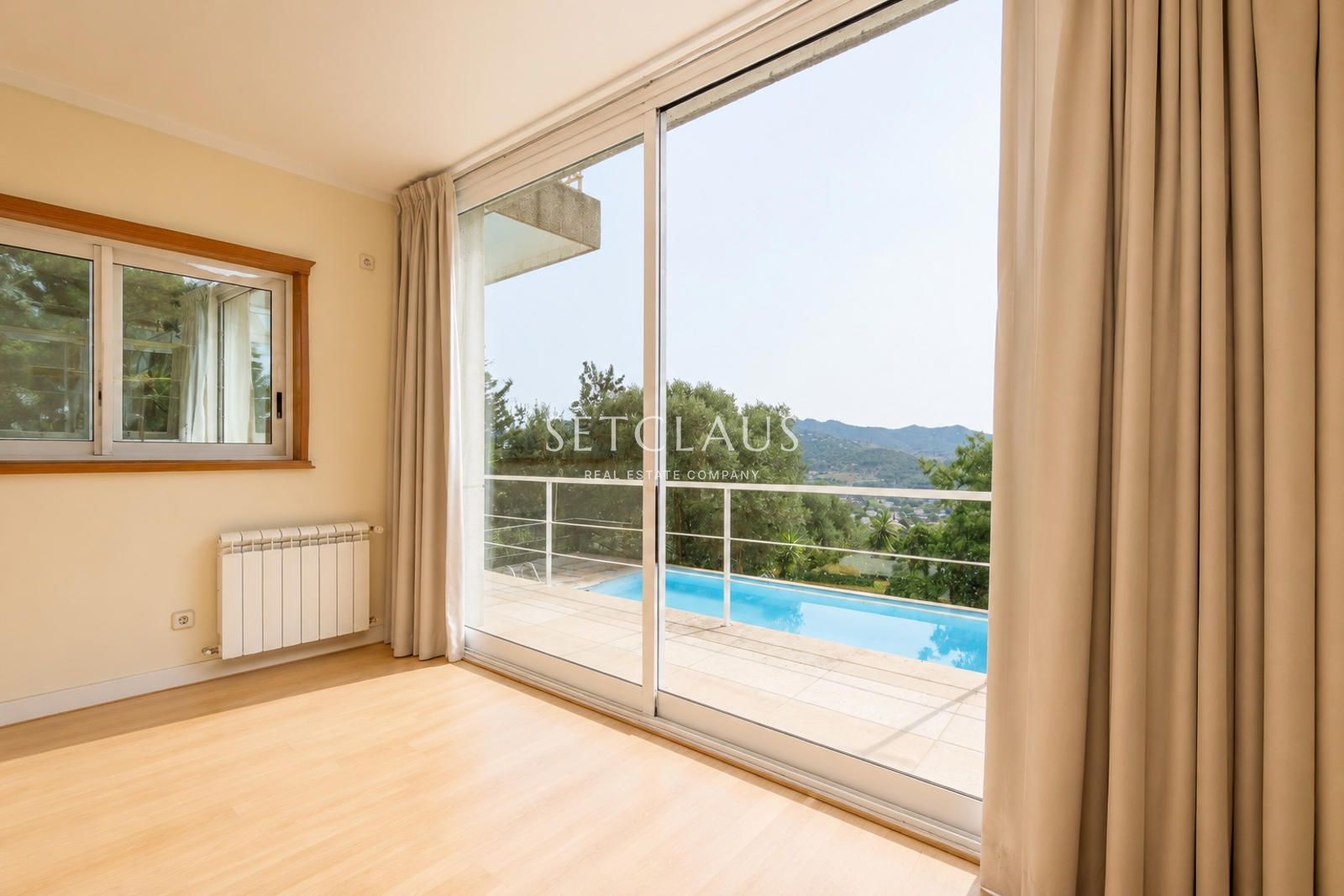 Inmueble Chalet independiente con vista panoramicas ascensor piscina y placas solares foto 46