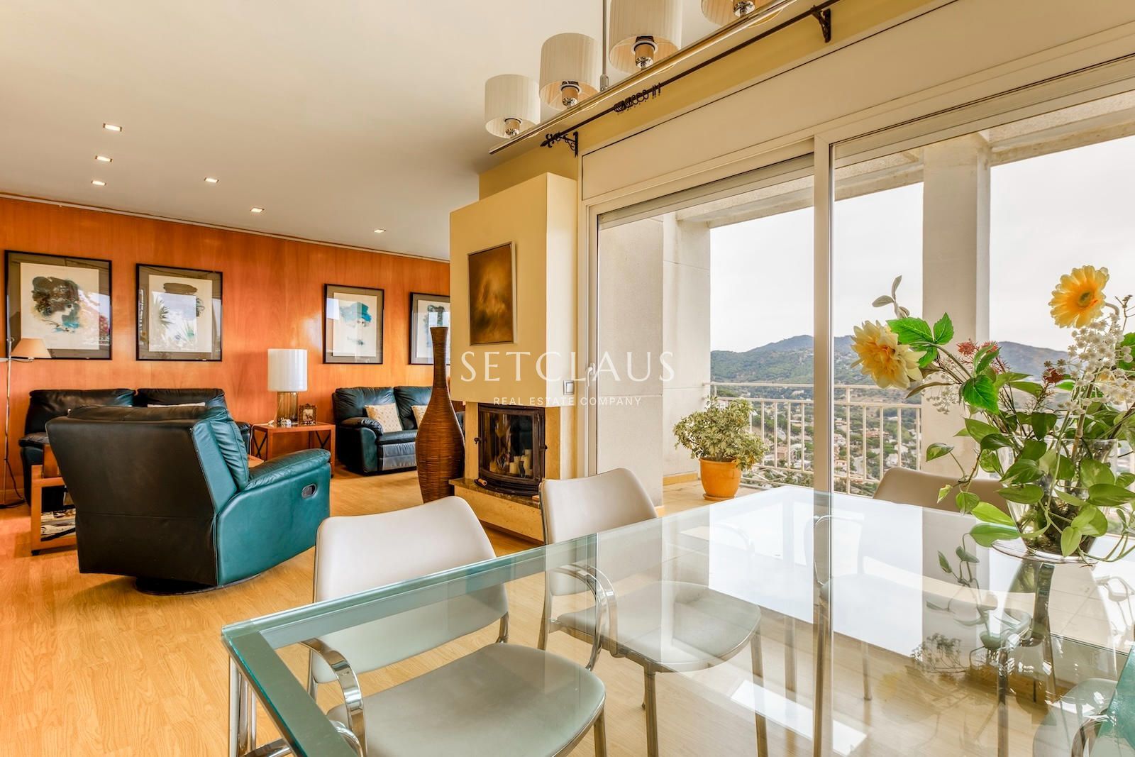Inmueble Chalet independiente con vista panoramicas ascensor piscina y placas solares foto 5