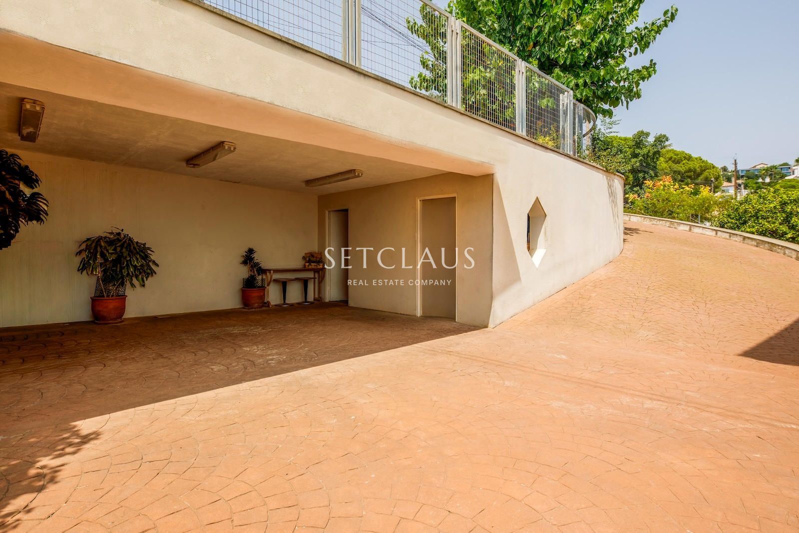 Inmueble Chalet independiente con vista panoramicas ascensor piscina y placas solares foto 47