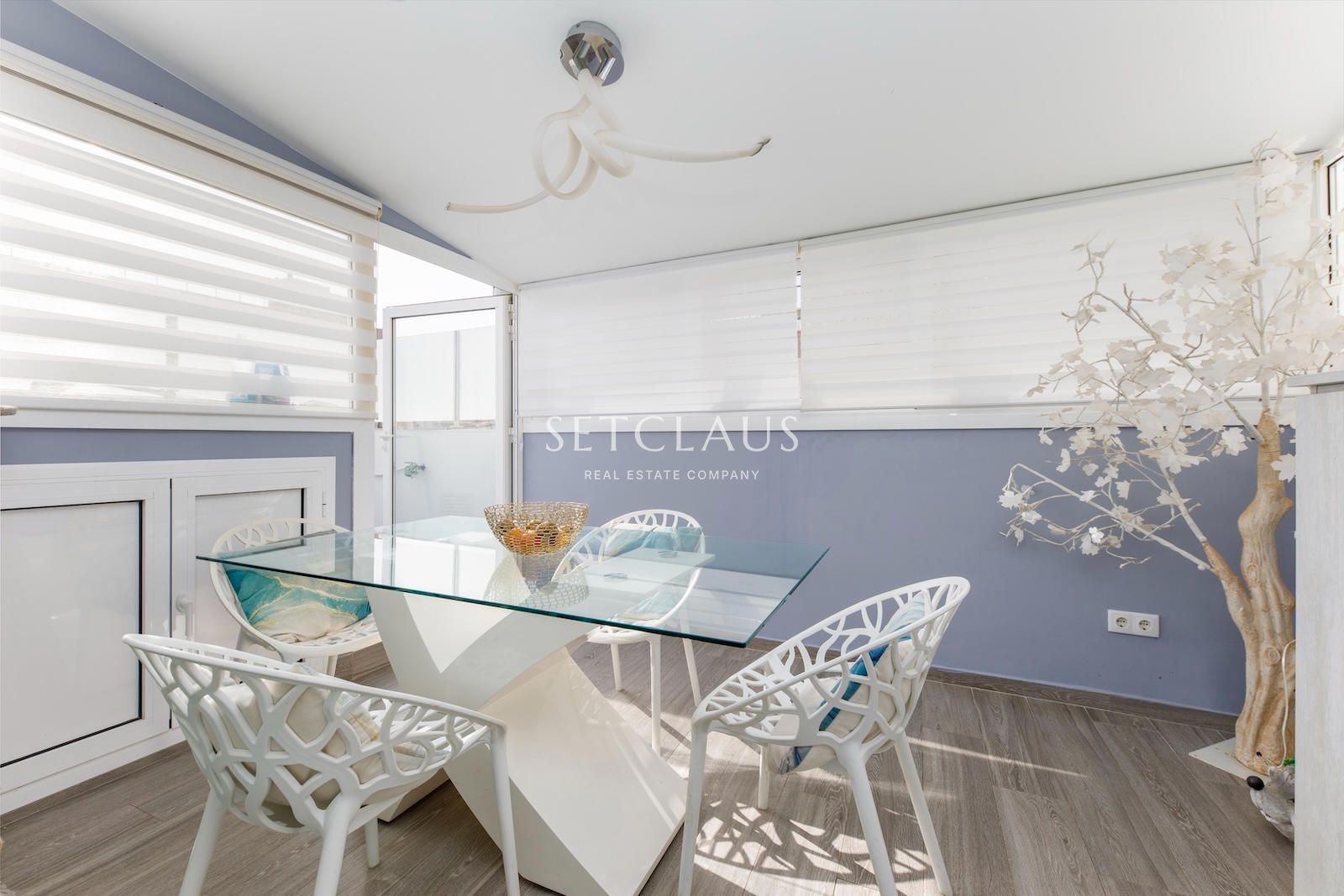 Inmueble Tríplex en primera línea de mar con piscina privada foto 11