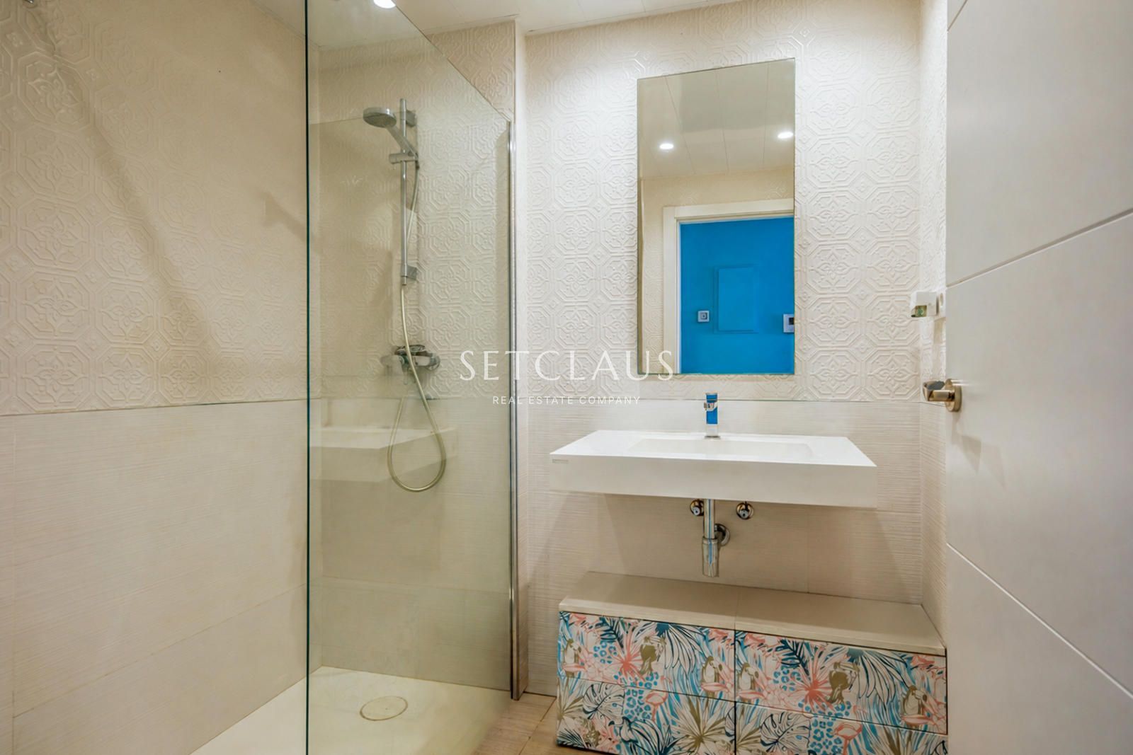 Inmueble Tríplex en primera línea de mar con piscina privada foto 19