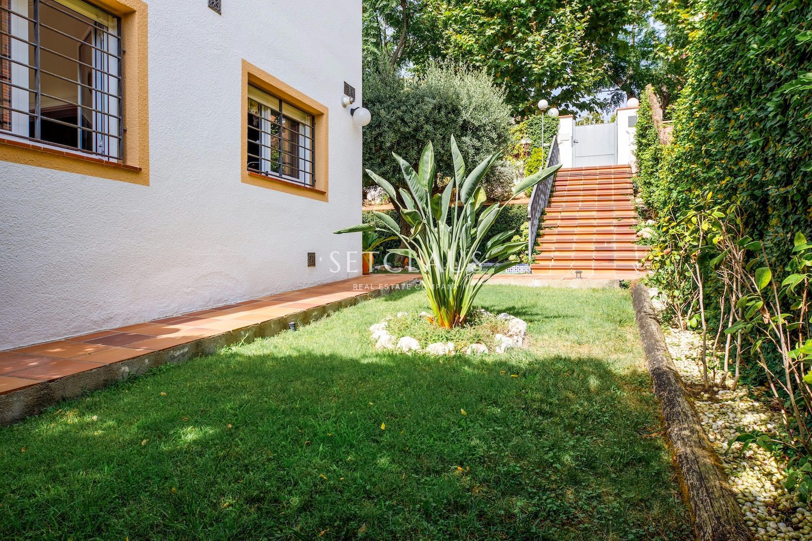 Comprar Exclusivo chalet independiente con gran parcela, piscina y privacidad foto 59