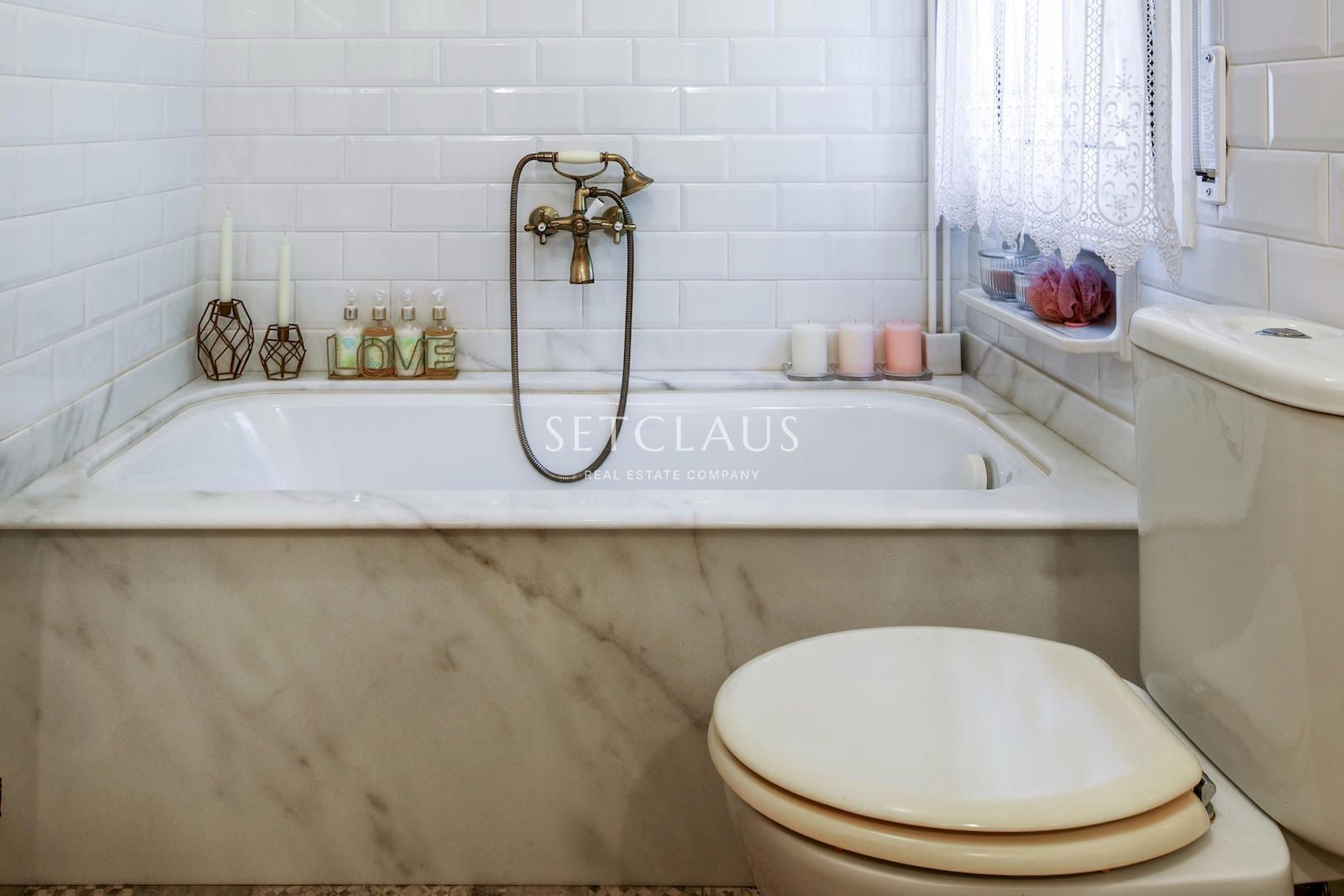 Comprar Exclusivo chalet independiente con gran parcela, piscina y privacidad foto 26