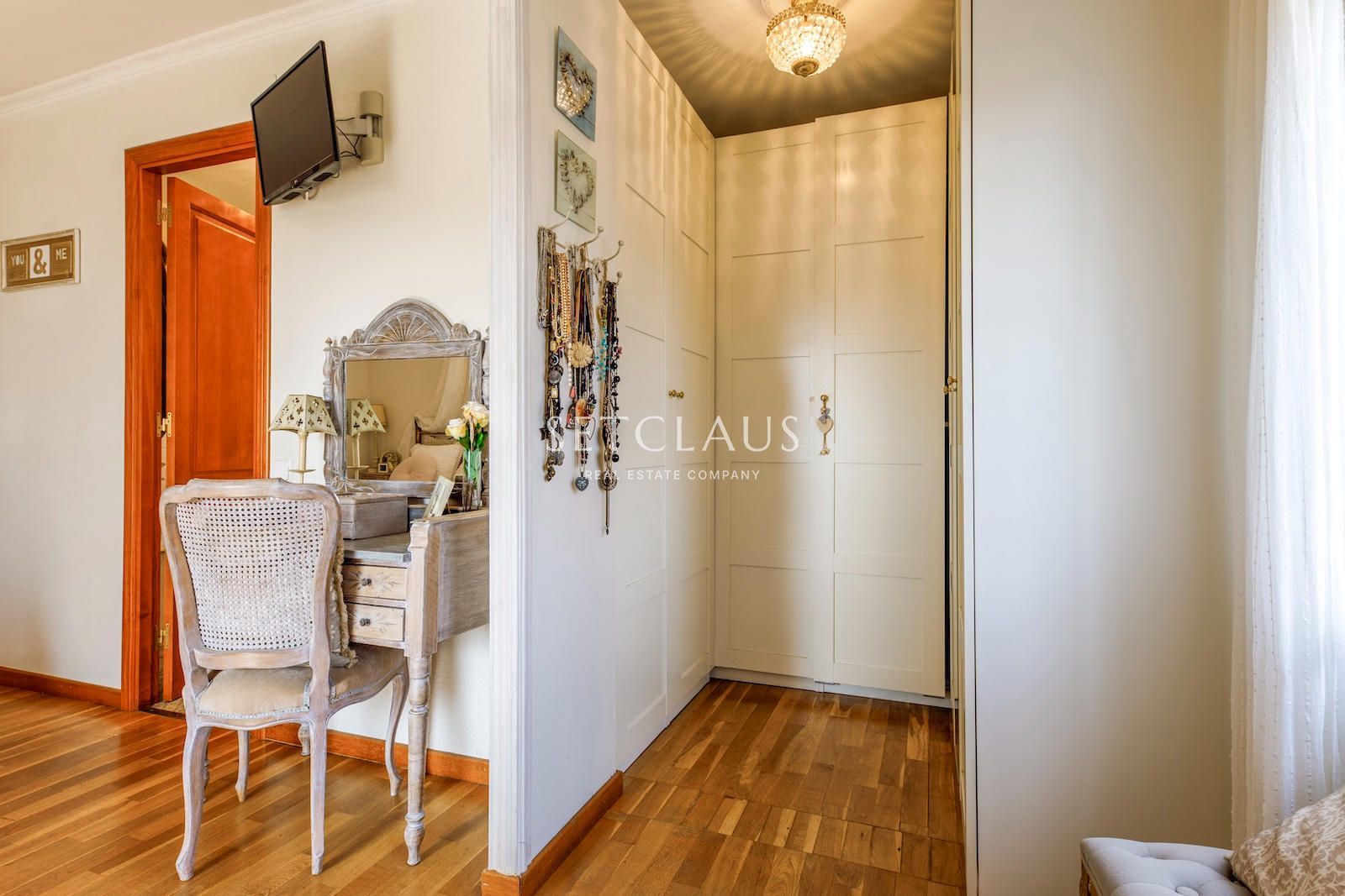 Comprar Exclusivo chalet independiente con gran parcela, piscina y privacidad foto 28