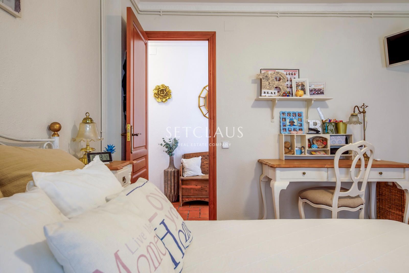 Comprar Exclusivo chalet independiente con gran parcela, piscina y privacidad foto 31