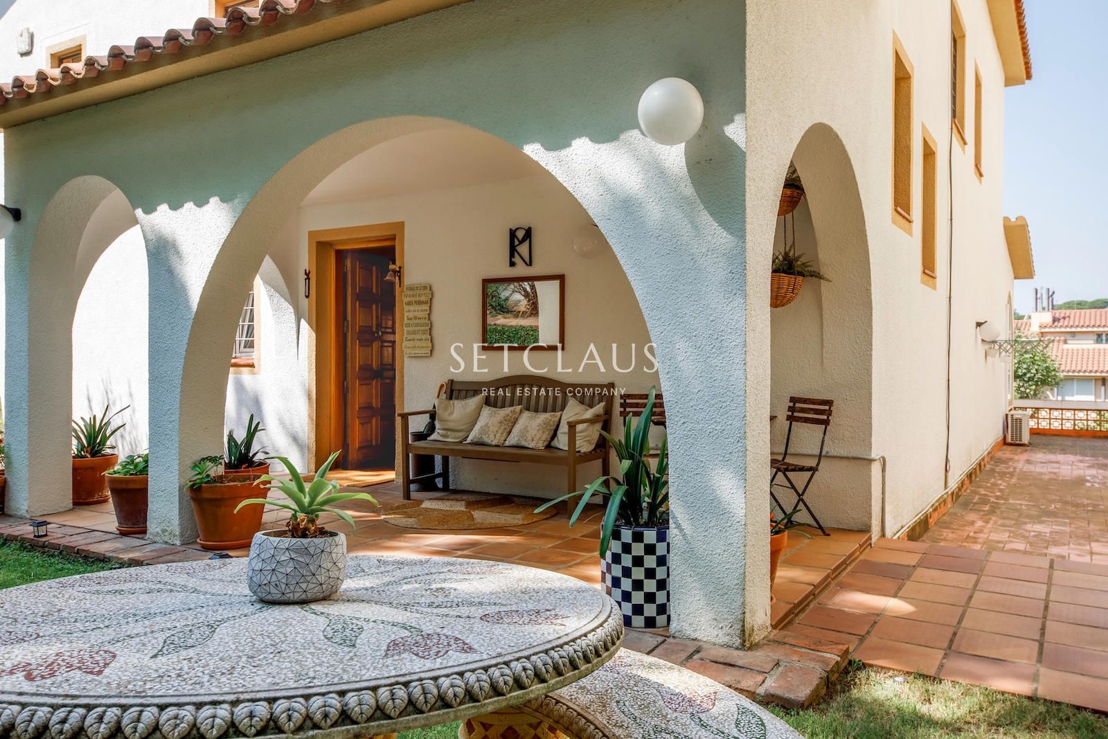 Comprar Exclusivo chalet independiente con gran parcela, piscina y privacidad foto 18