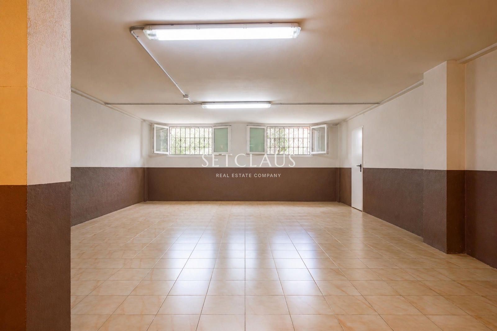 Comprar Exclusivo chalet independiente con gran parcela, piscina y privacidad foto 61