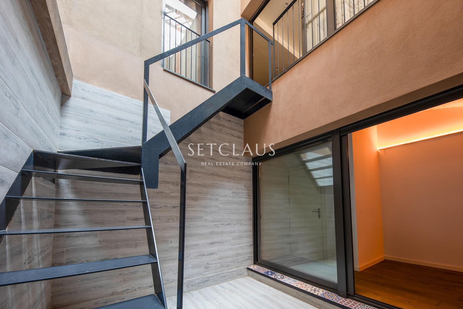 Comprar Designer apartment with private terrace in a renovated historic building foto 23