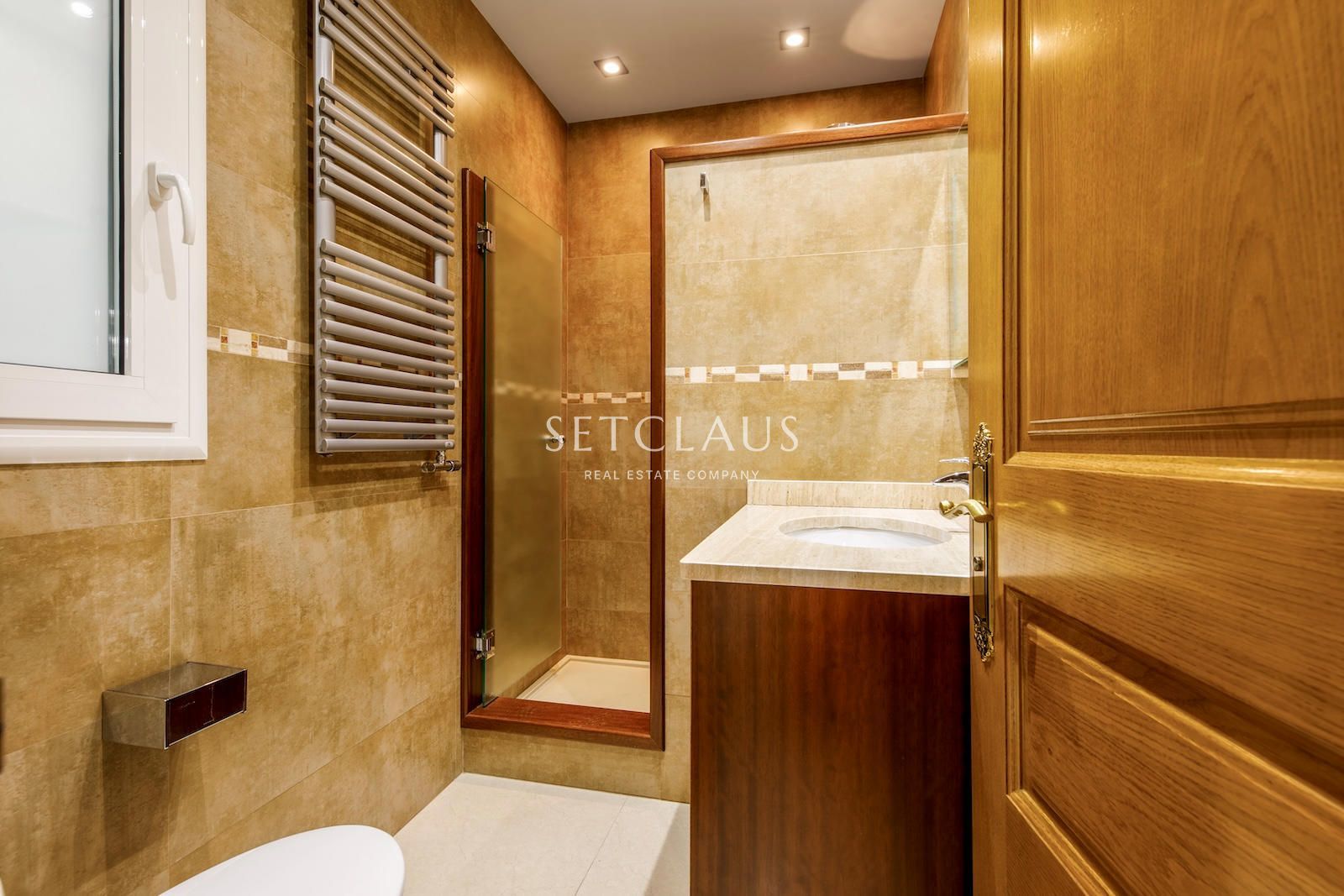 Inmueble Residencia reformada en finca regia junto a Passeig de Gràcia foto 23