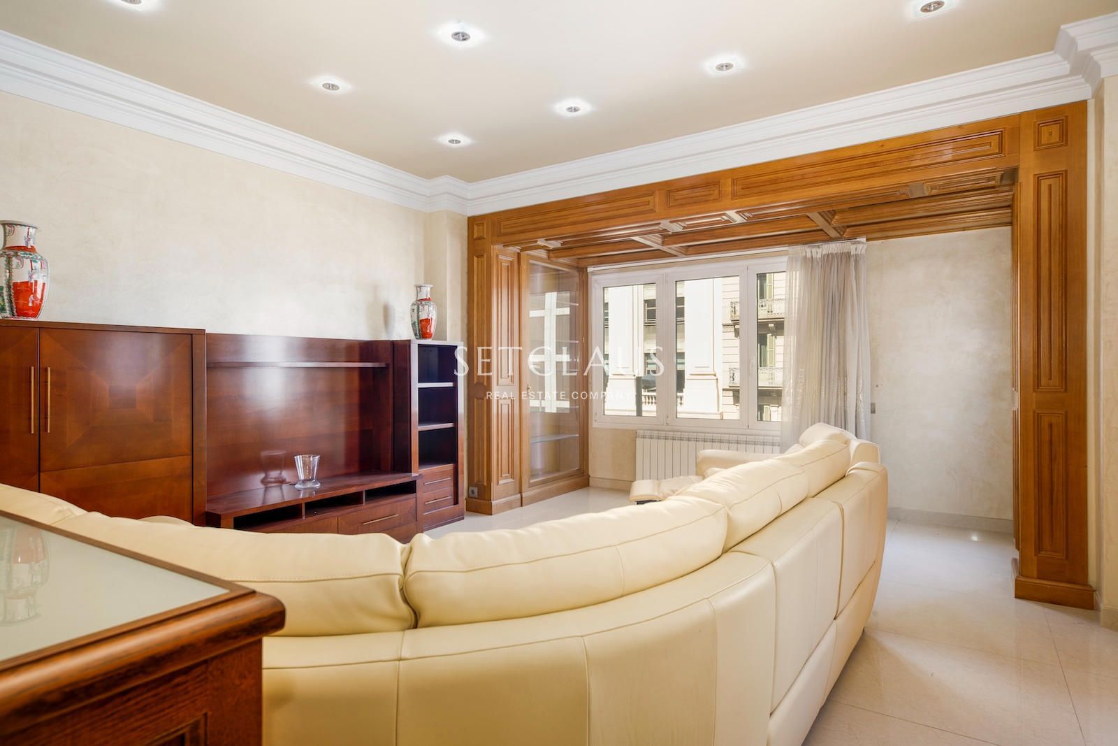 Inmueble Residencia reformada en finca regia junto a Passeig de Gràcia foto 2