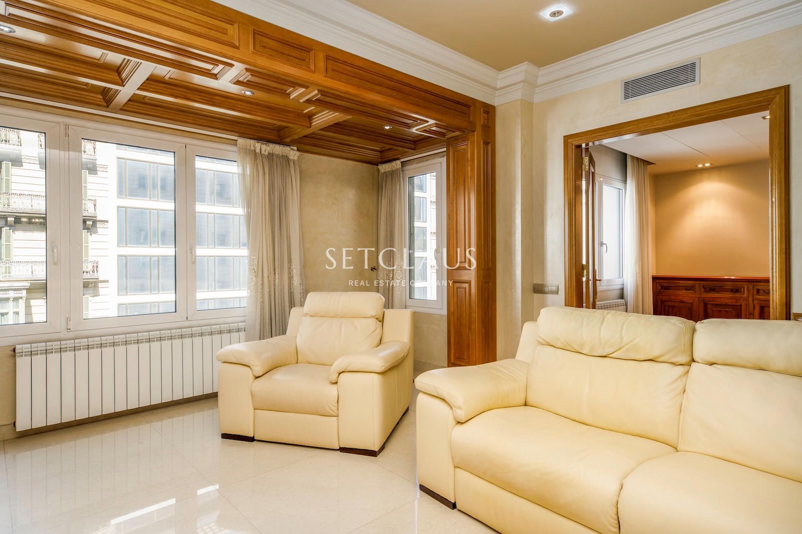 Inmueble Residencia reformada en finca regia junto a Passeig de Gràcia foto 4