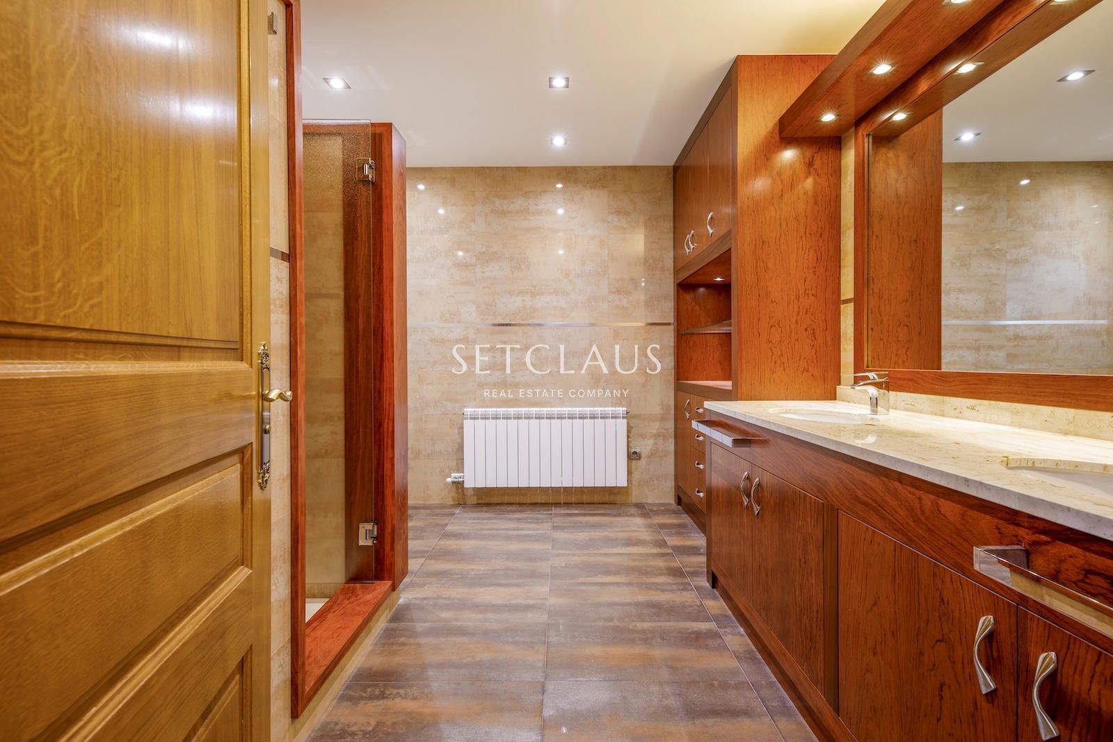 Inmueble Residencia reformada en finca regia junto a Passeig de Gràcia foto 32