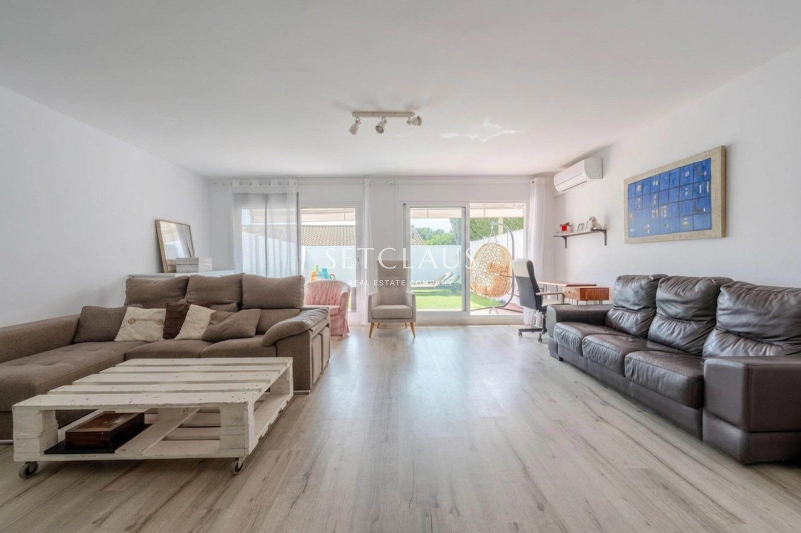 Inmueble Renovated townhouse with sea views, private garden and spacious rooms in Vilassar de Dalt foto 9