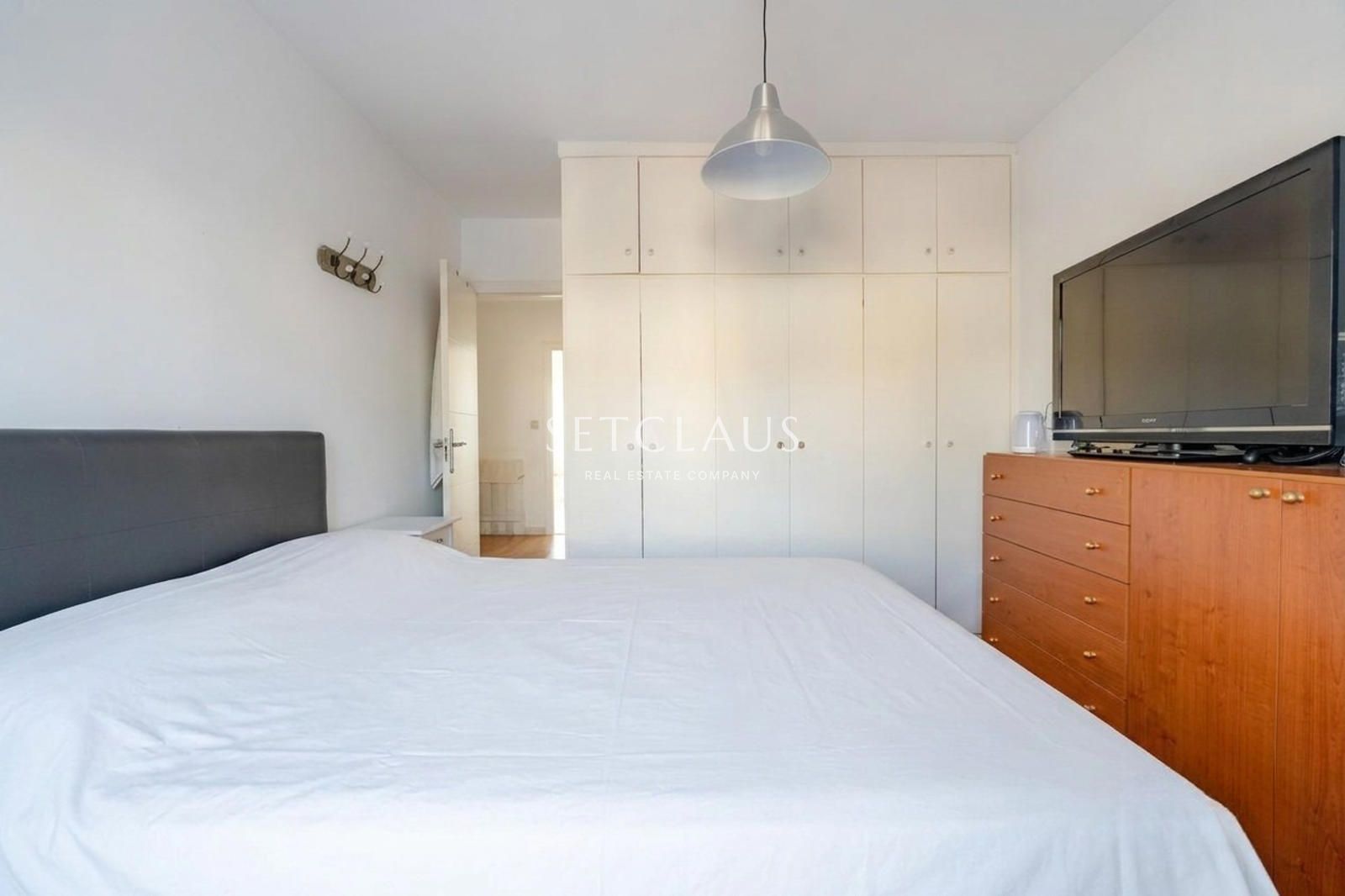 Inmueble Renovated townhouse with sea views, private garden and spacious rooms in Vilassar de Dalt foto 12