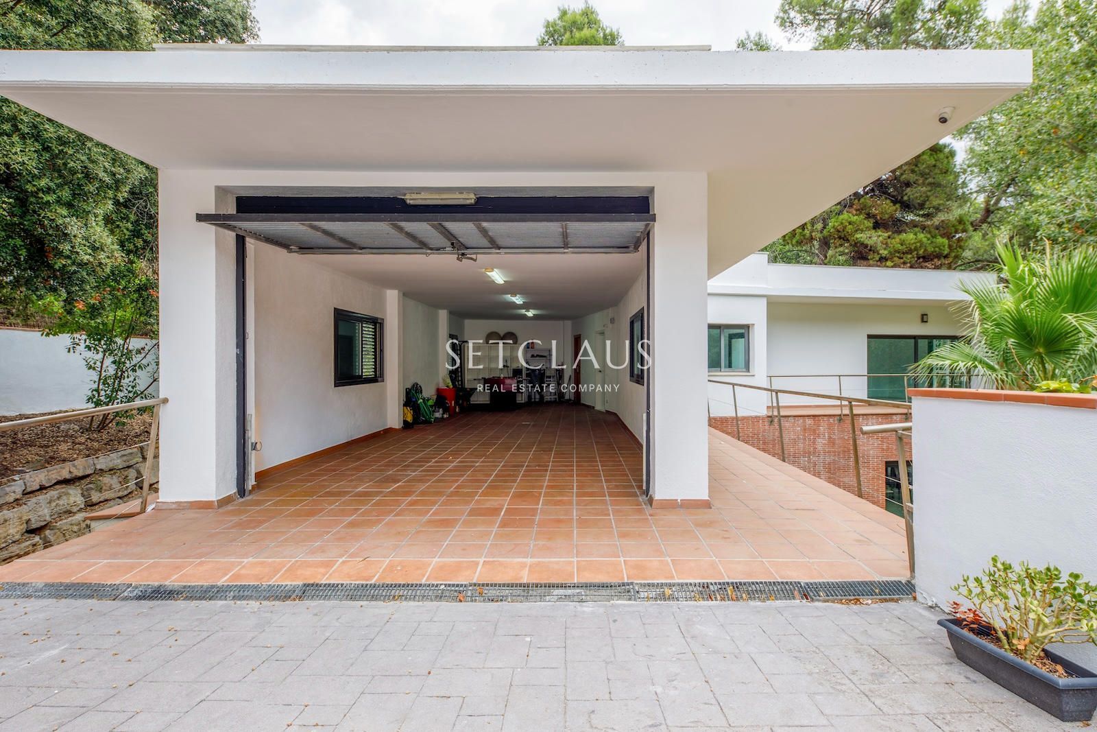 Inmueble Chalet reformado con piscina y jardín en Les Planes foto 47