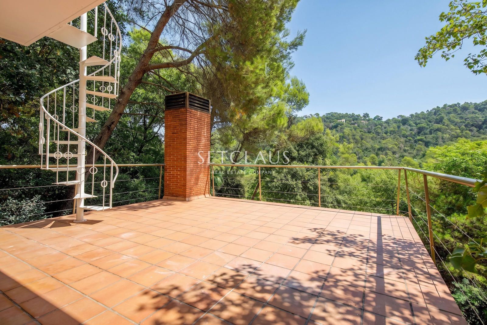 Inmueble Chalet reformado con piscina y jardín en Les Planes foto 22