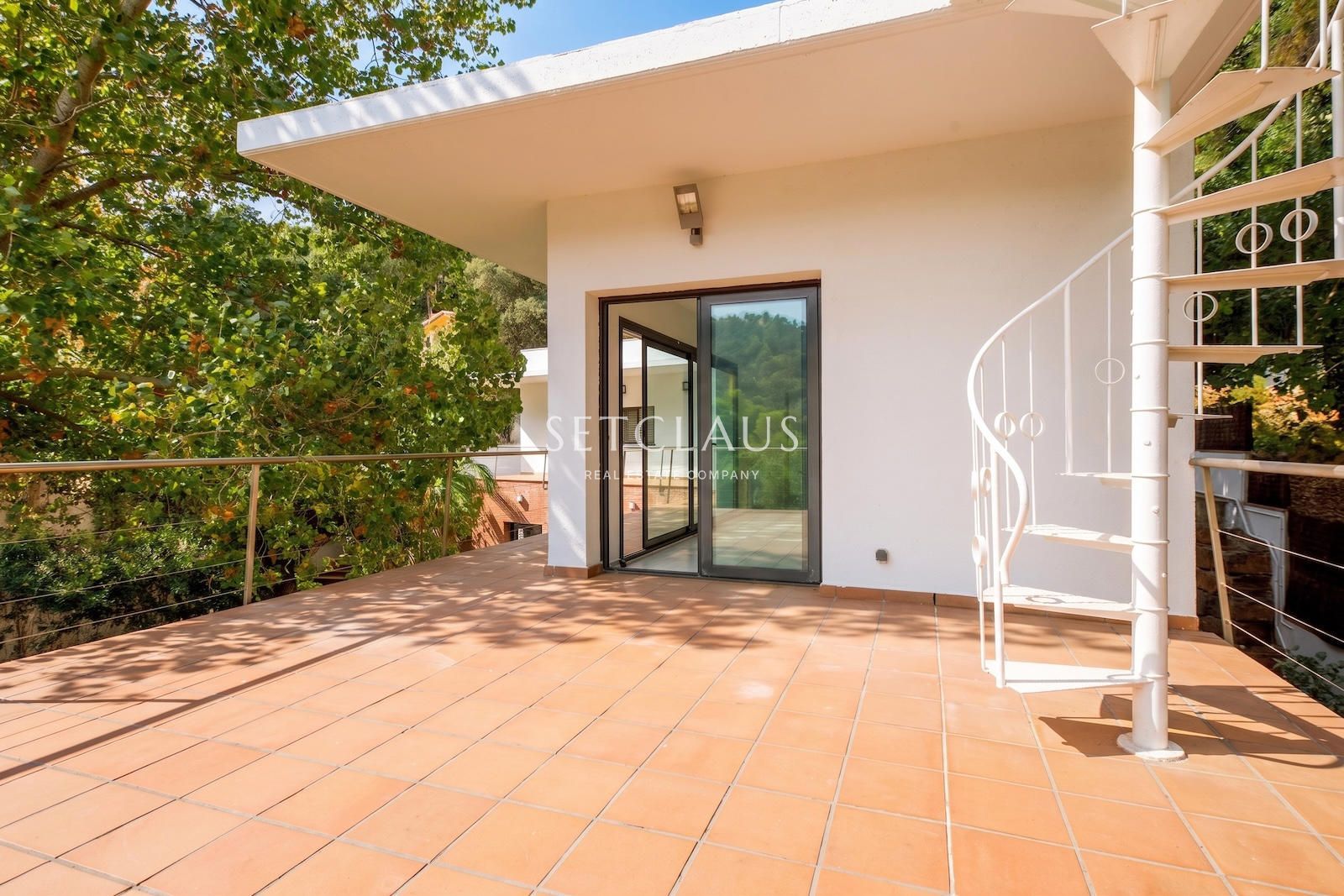 Inmueble Chalet reformado con piscina y jardín en Les Planes foto 24