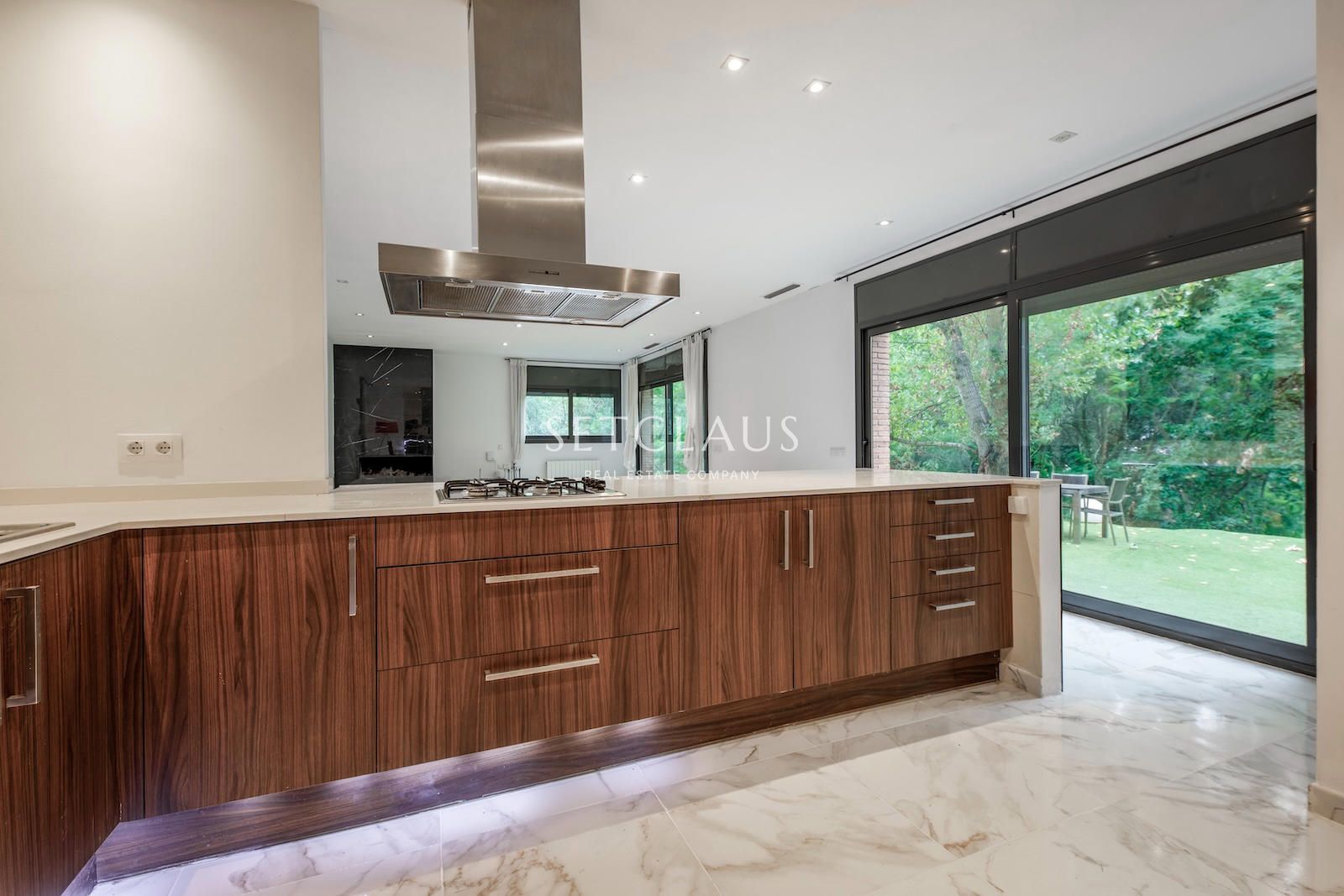 Inmueble Chalet reformado con piscina y jardín en Les Planes foto 13